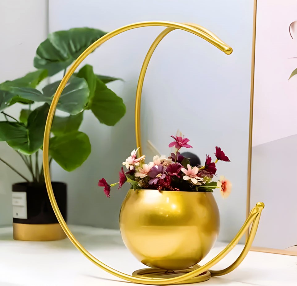 Royal Golden Flower Vase For Gifting & Multipurpose Use As Table Decor / Planter / Showpiece | RAMADAN GIFT | MUSLIM RAMADAN | EID GIFT  | CHRISTMAS DECORATION FOR HOME DECOR (no flowers )